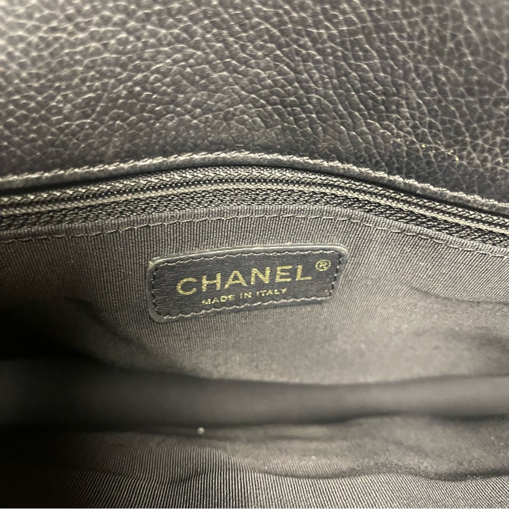 Chanel Black Medium Executive Cerf Tote-GUC - Picture 9 of 14